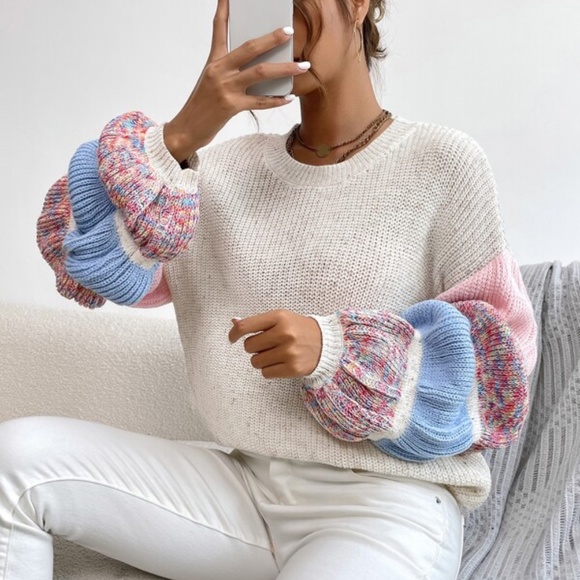 Cozy Color Block Puff Sleeve Sweater Top - Picture 2 of 5